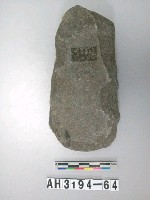 藏品(中型舌刃打製石斧)的圖片